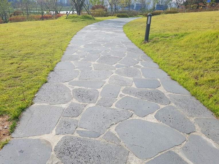 Báo Giá Đá Rối Lát Sân Vườn Mới Nhất 4 Đá Rối Lát Sân Vườn